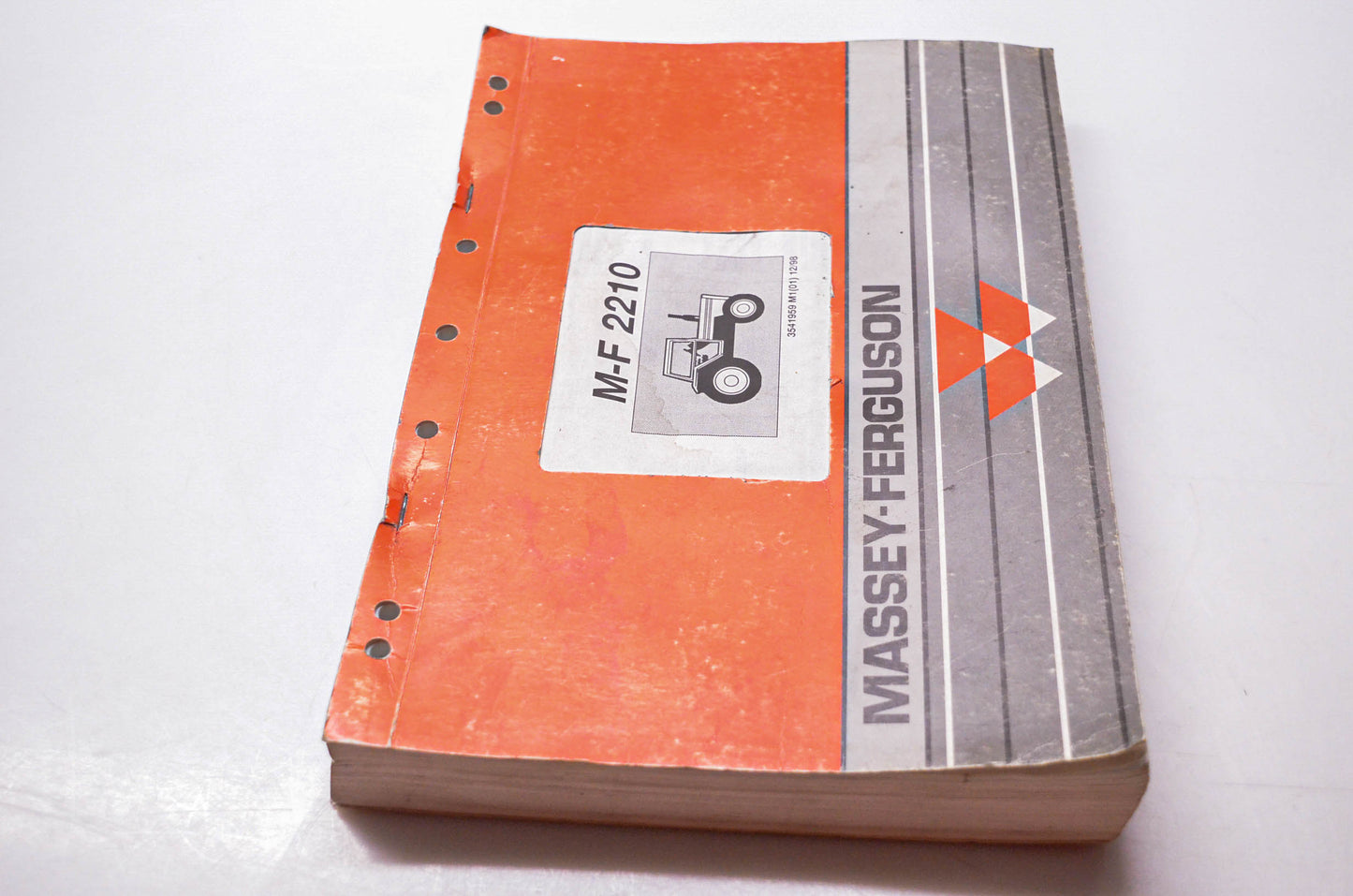 Massey Ferguson 3541959 M1(01) M-F 2210 Manual