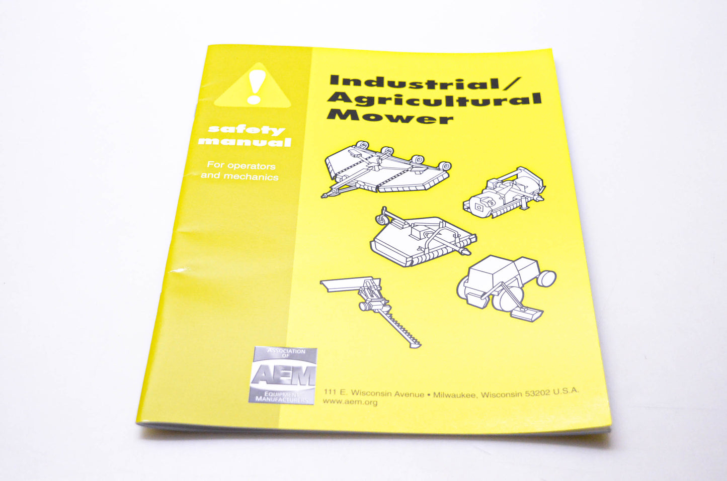 AEM IAM00-12 Industrial Agricultural Mower Safety Manual English Spanish