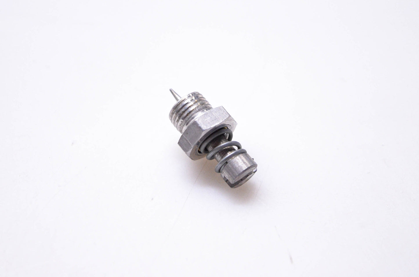 New OEM Briggs & Stratton 299060 Needle Valve NOS
