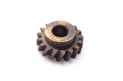 New OEM Briggs & Stratton 690516 Drive Gear NOS