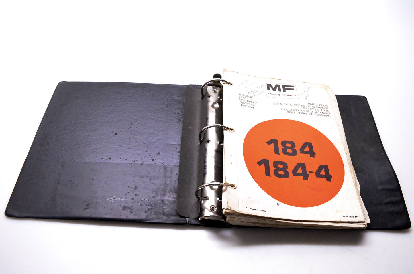 Massey Ferguson 1424 832 M1 184 Parts Book