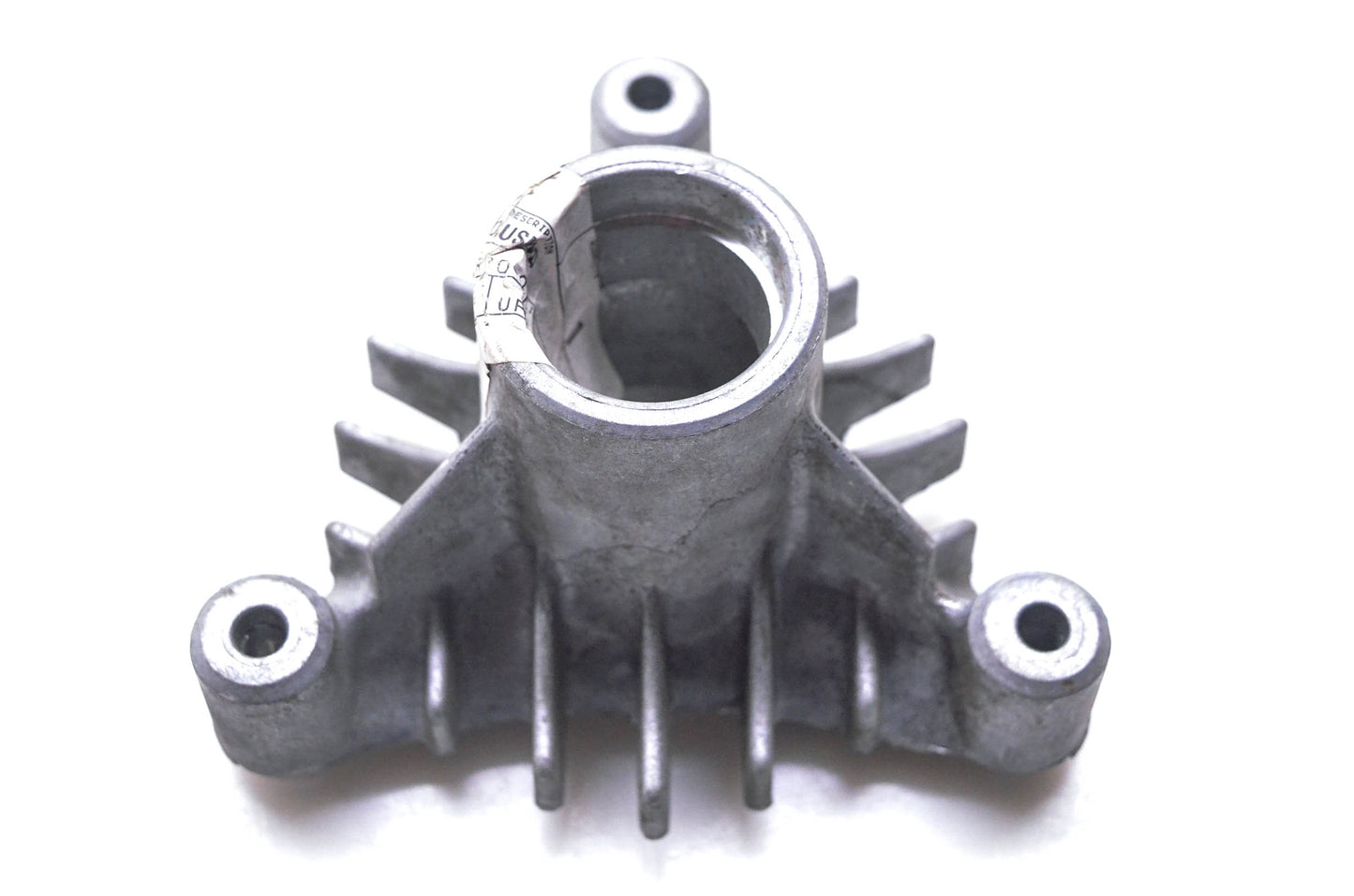 New OEM Husqvarna 532 13 71-52, 532137152 Hub Support NOS