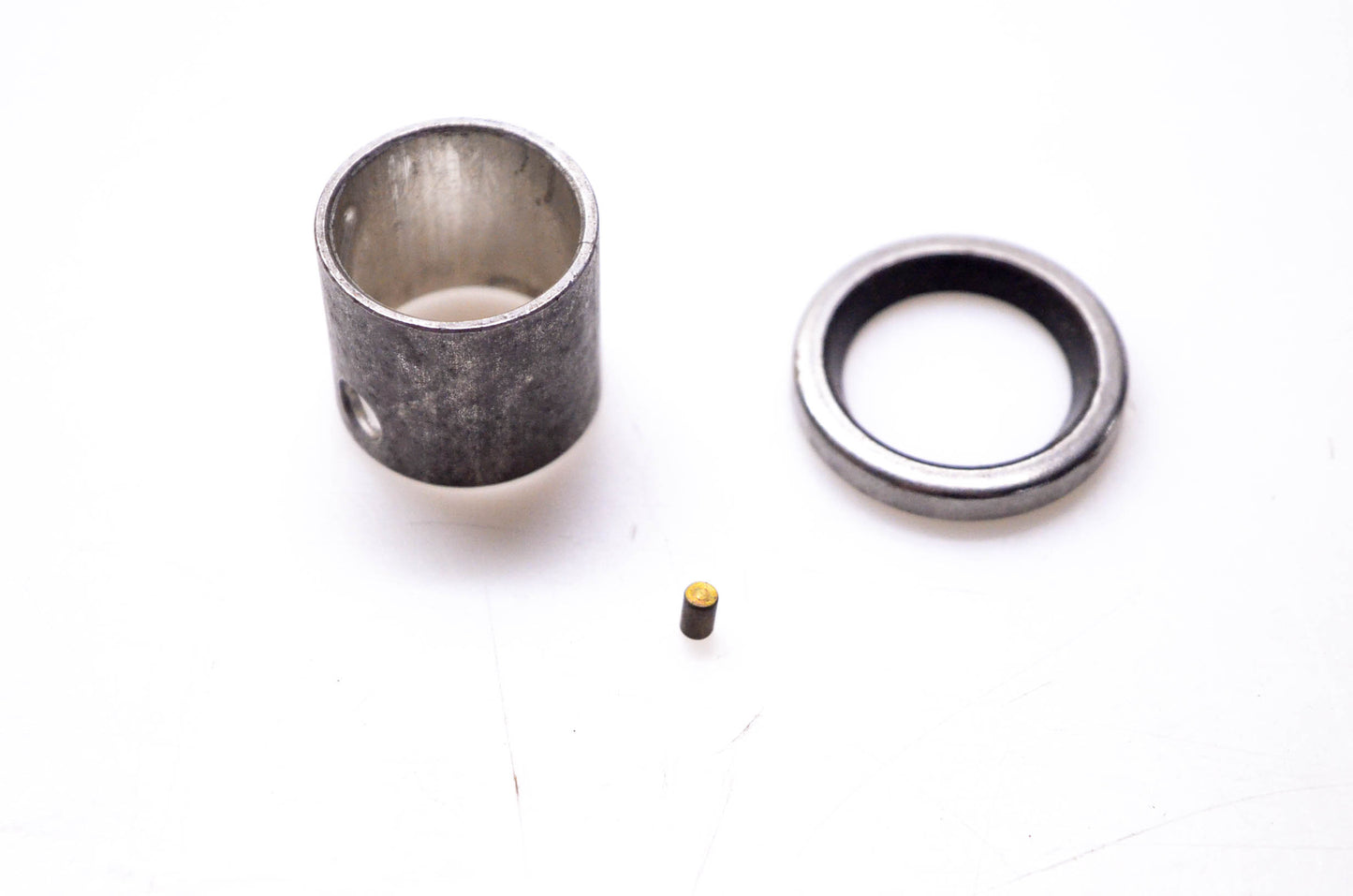 New OEM Briggs & Stratton 89677 Mag Plate Seal & Bushing Kit NOS