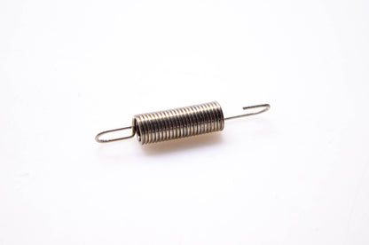 New OEM Briggs & Stratton 690457 Throttle Return Spring NOS