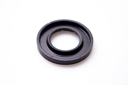 New OEM Briggs & Stratton 692020 Oil Seal NOS