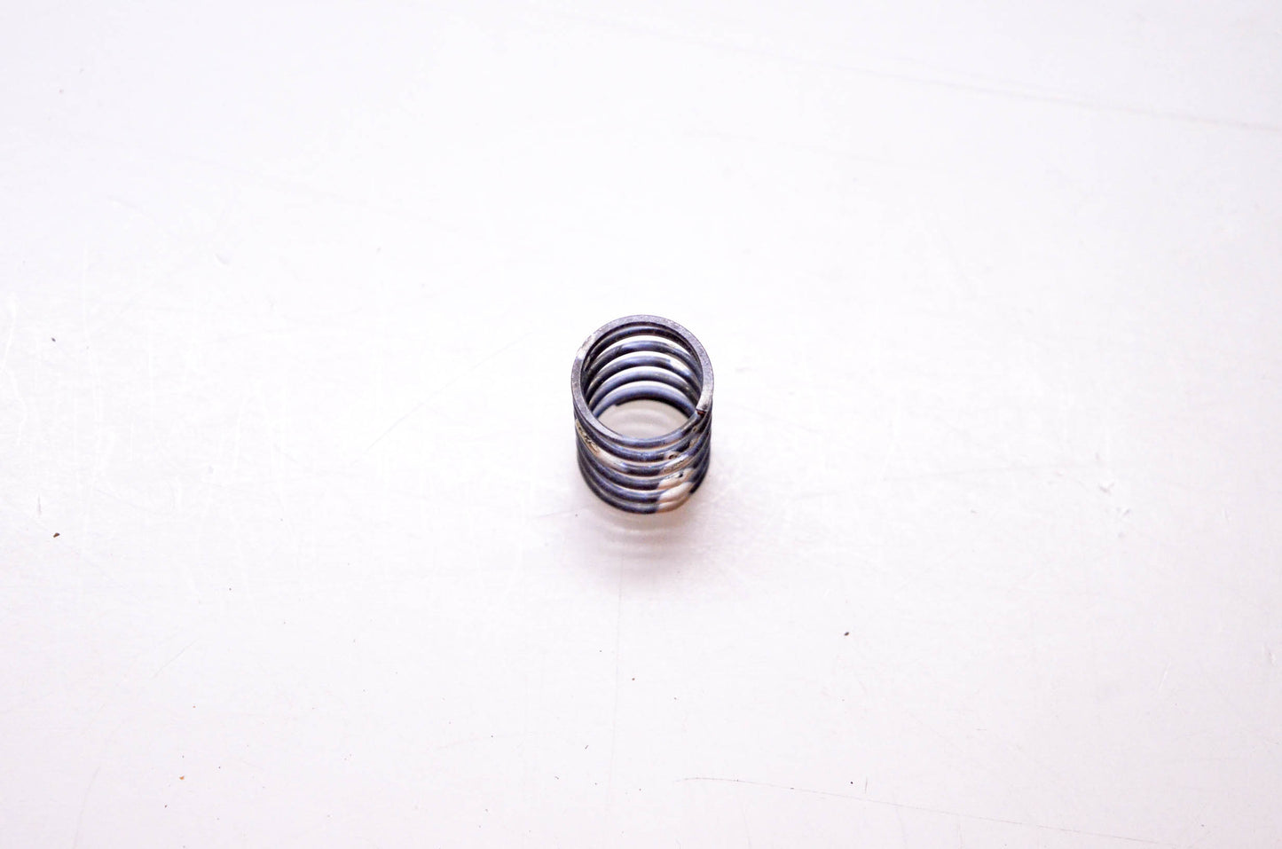 New OEM Briggs & Stratton 690547 Ratchet Spring NOS