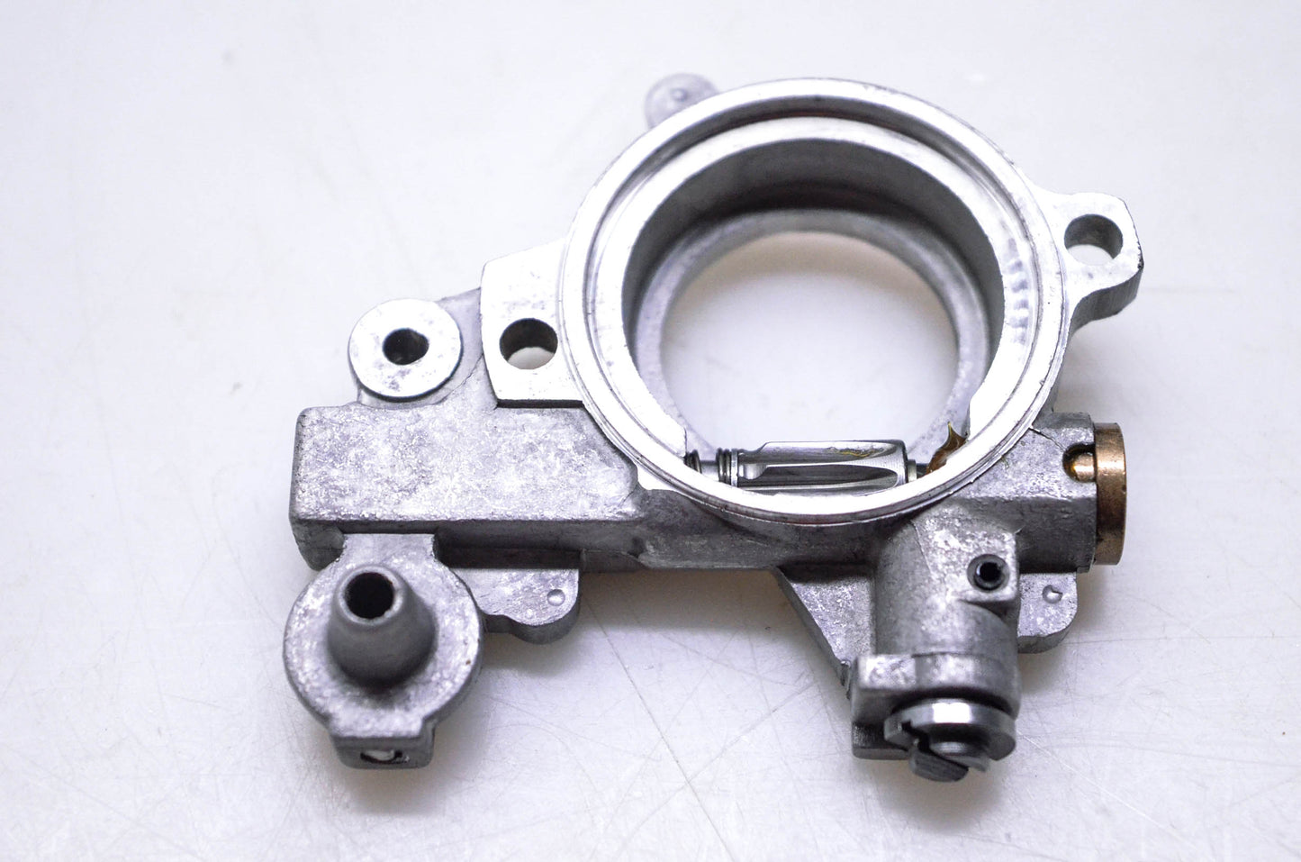 New OEM Stihl 1135-640-3200-B, 1135 647 0460 A Oil Pump NOS