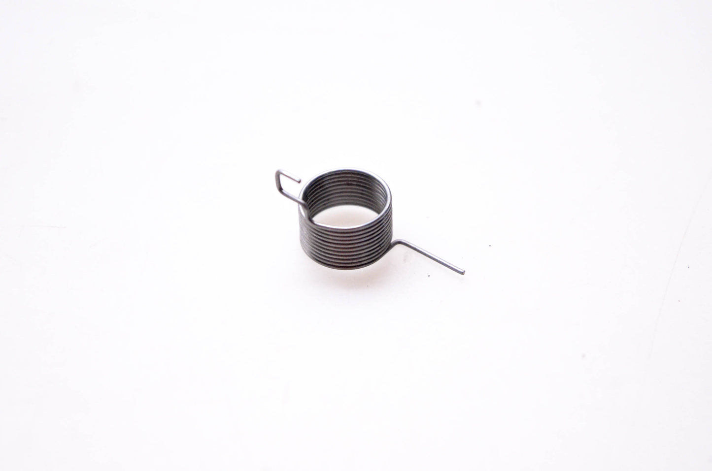 New OEM Briggs & Stratton 691815 Spring NOS