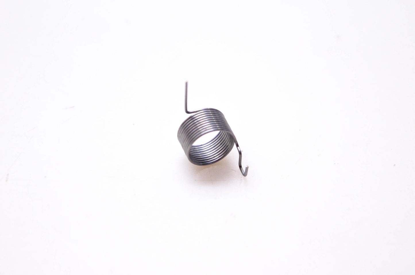 New OEM Briggs & Stratton 691815 Spring NOS