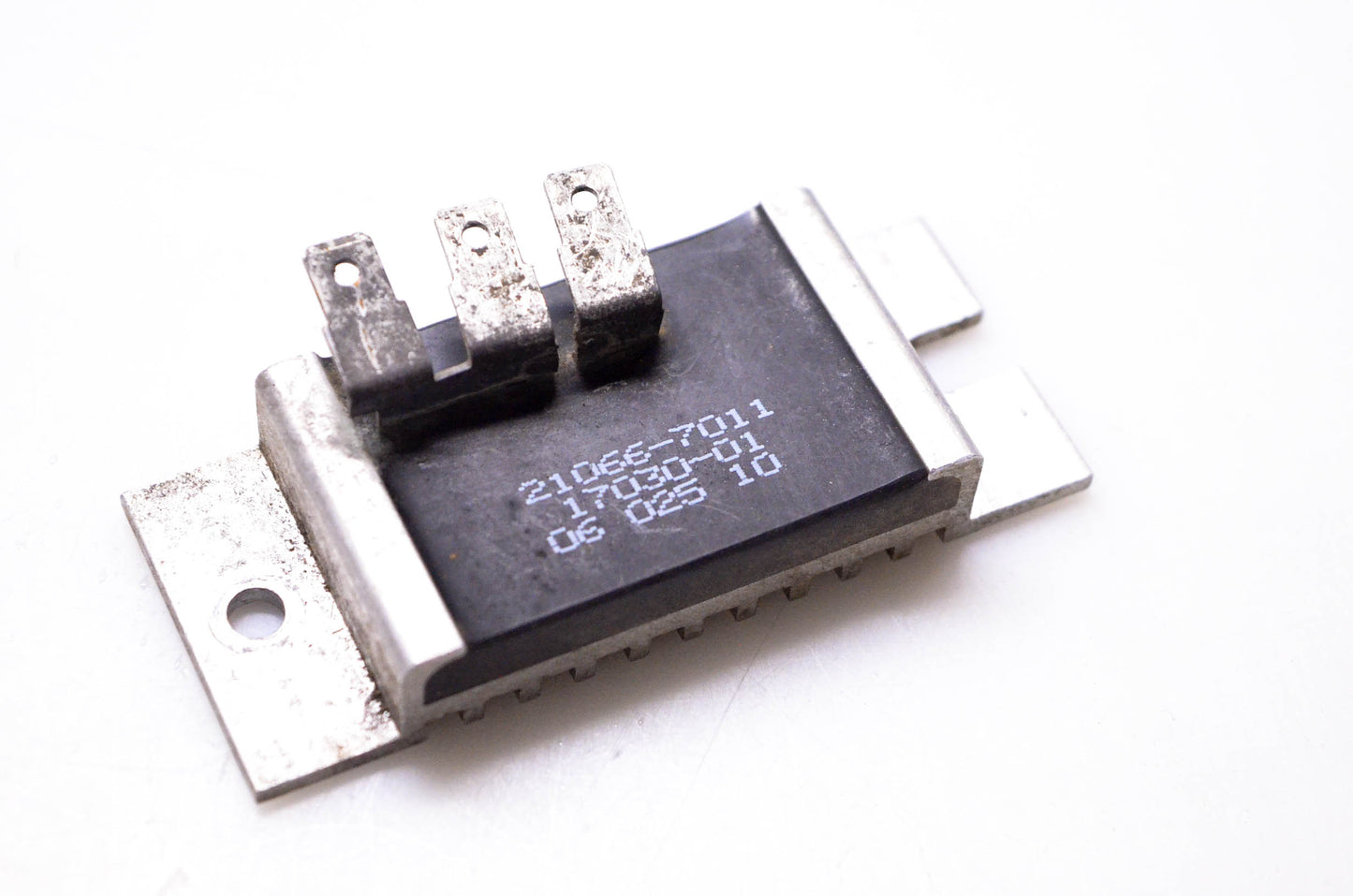 OEM Kawasaki 21066-7011 Voltage Regulator