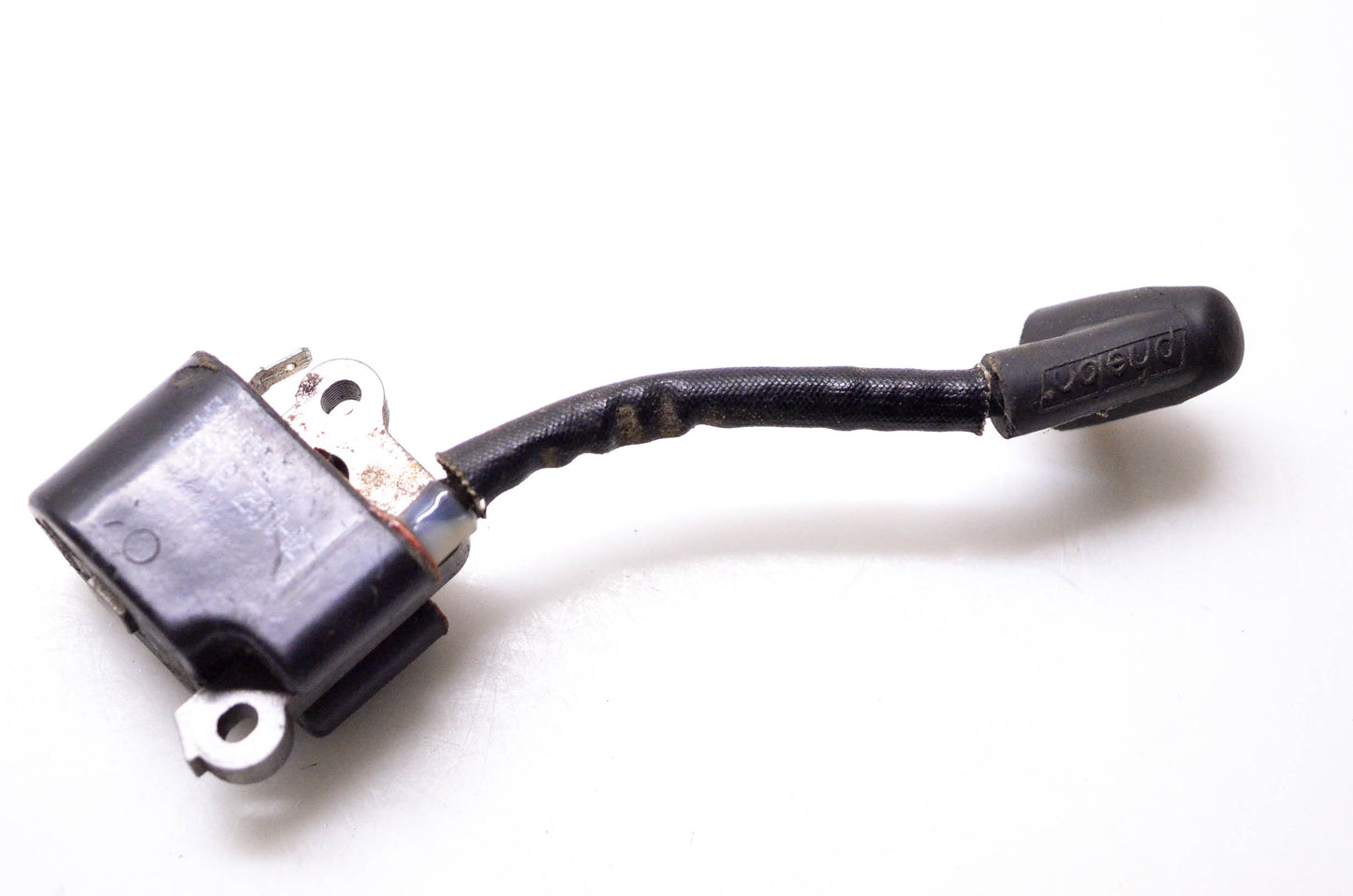 New OEM Husqvarna 530-039143, 819710C, 530039143 Chainsaw Ignition Coil NOS
