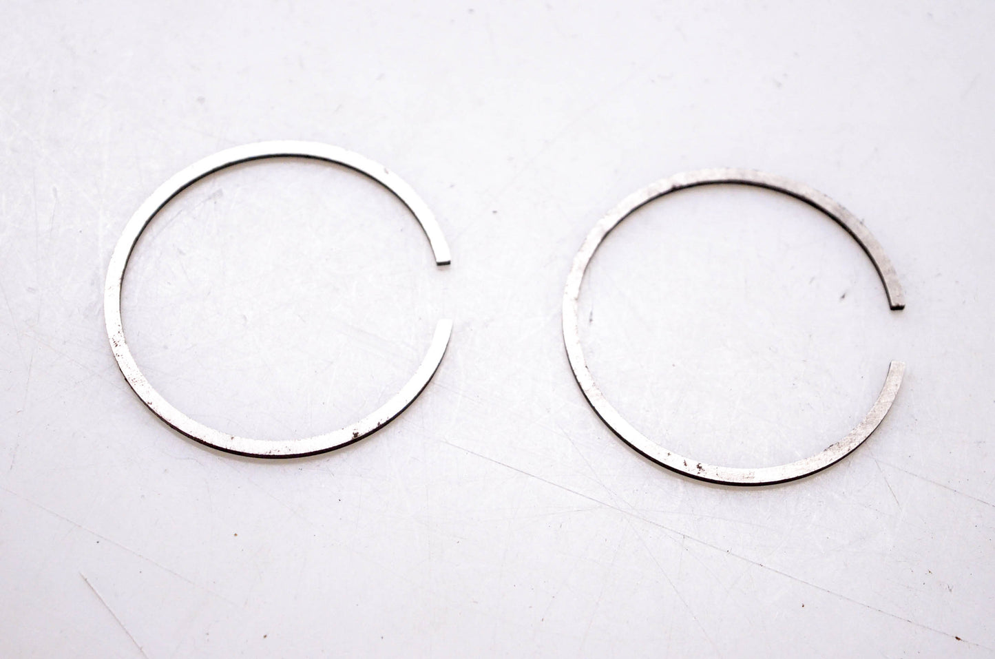 Aftermarket E-923K Piston Rings 2 1/16 + .030 Qty 2 NOS