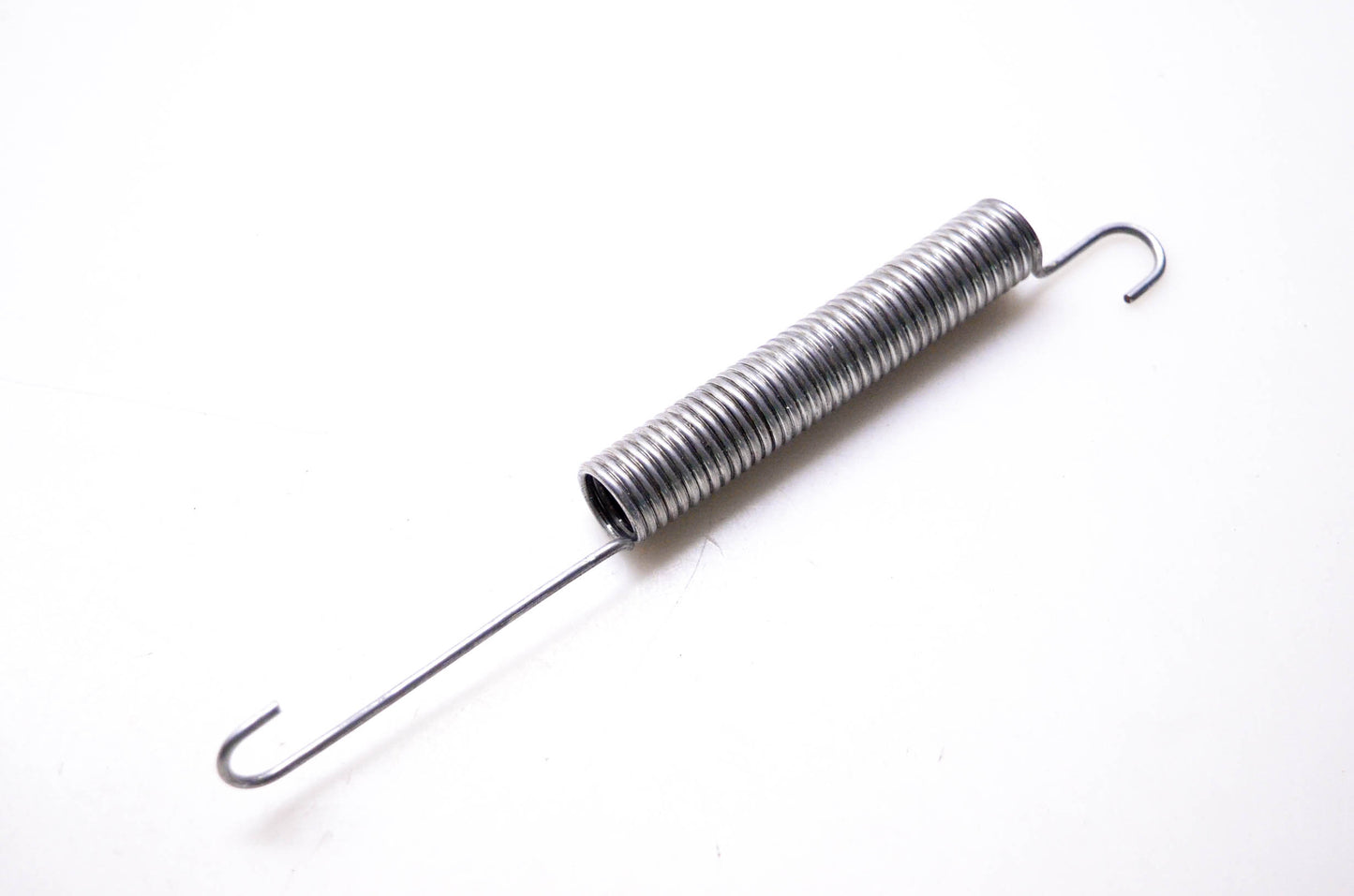 New OEM Briggs & Stratton 325802MA Spring .69X7 75X.08 NOS
