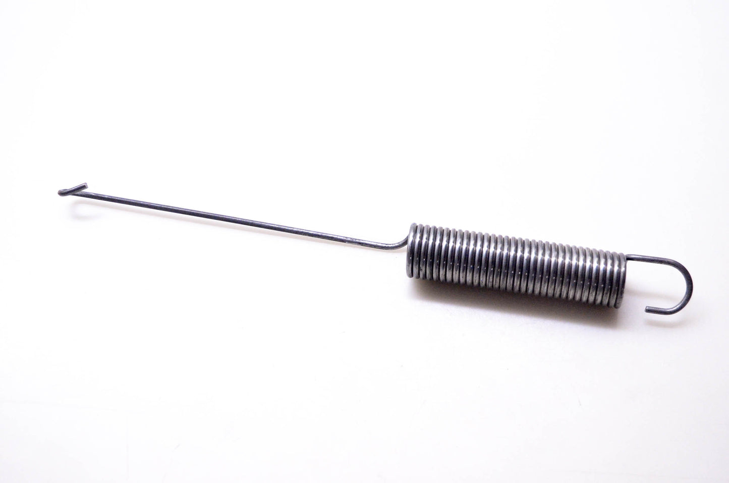 New OEM Briggs & Stratton 165X118MA Extension Spring NOS