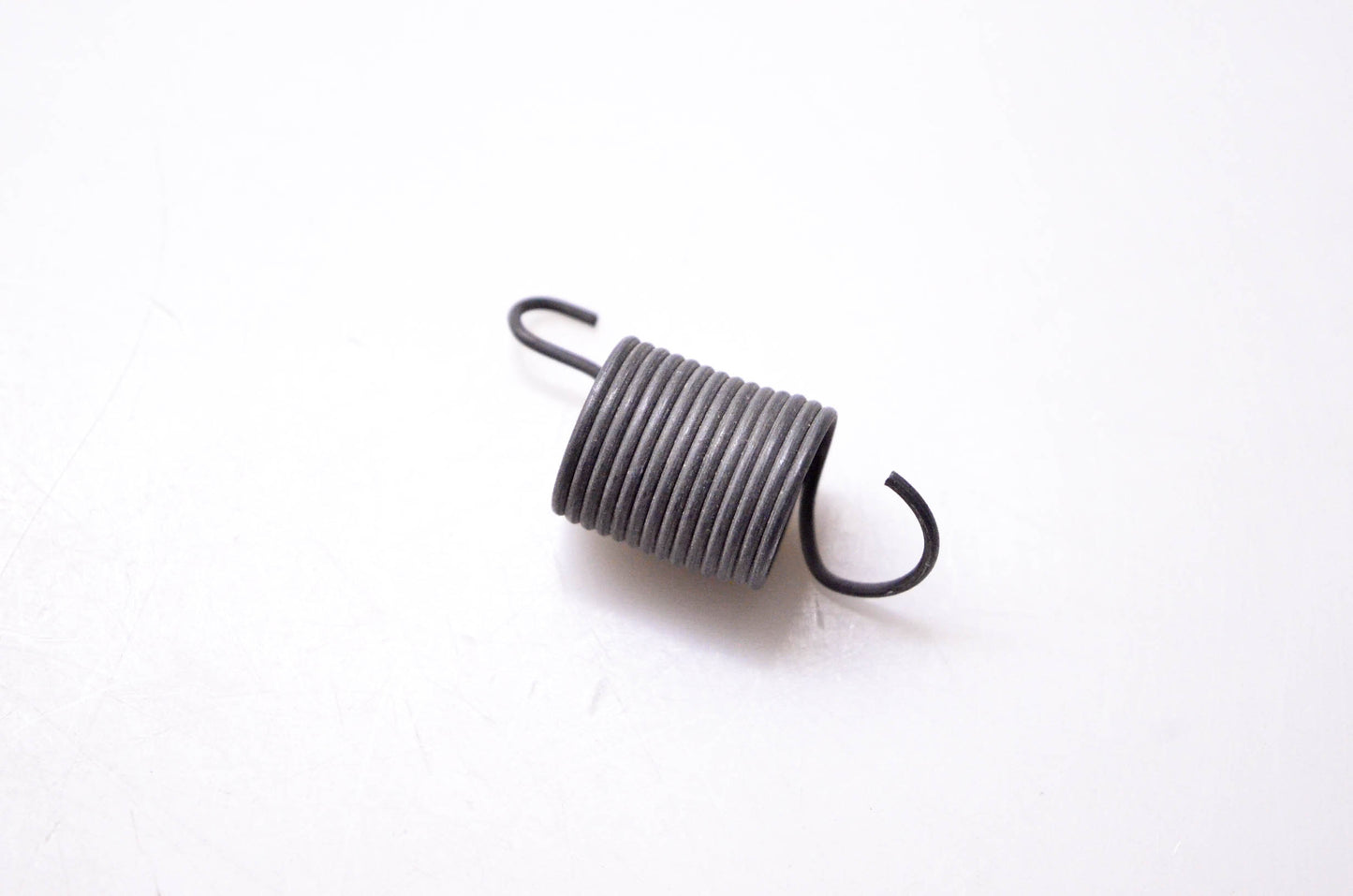 New OEM Briggs & Stratton 41357 Return Spring NOS