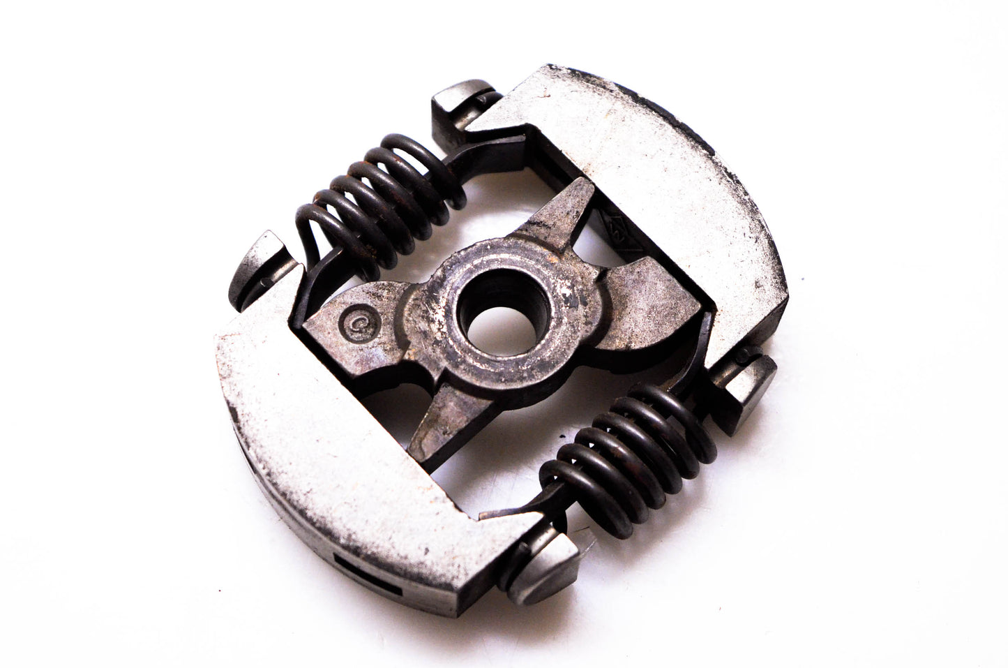 A&E Signature Service 89918979 Clutch Assembly