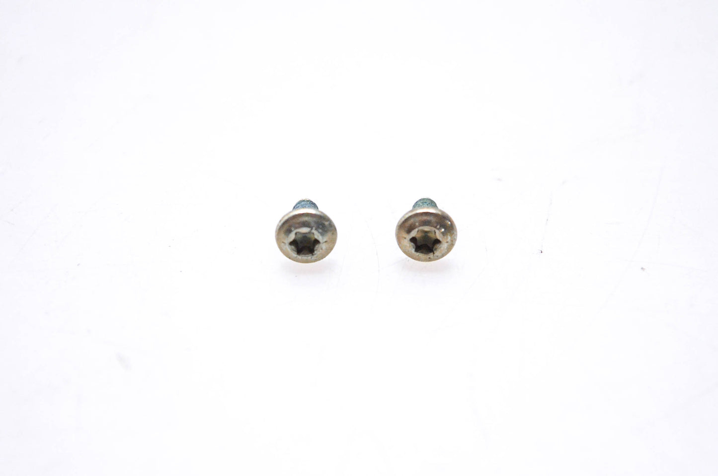 New OEM Tecumseh 650506 Screws Qty 2 NOS