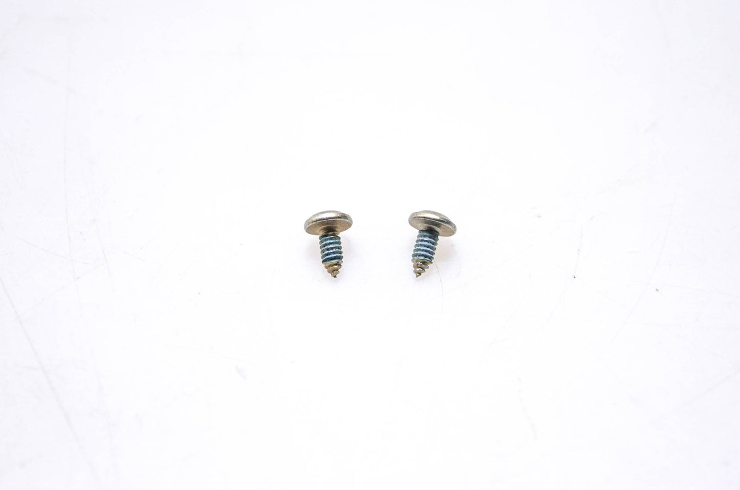 New OEM Tecumseh 650506 Screws Qty 2 NOS