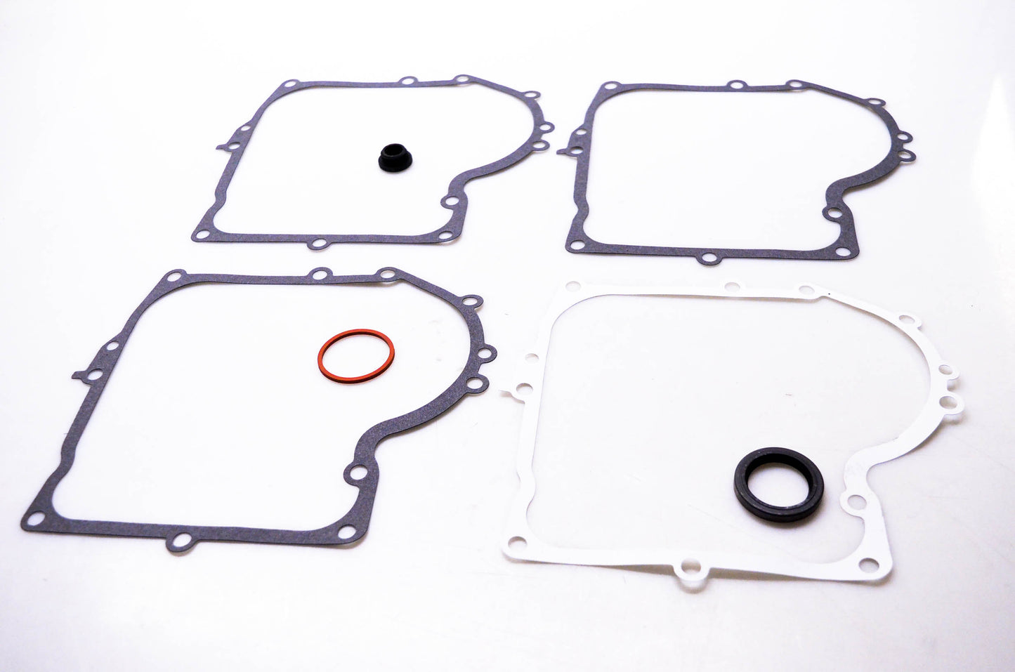 New OEM Briggs & Stratton 494241 Engine Gaskets NOS