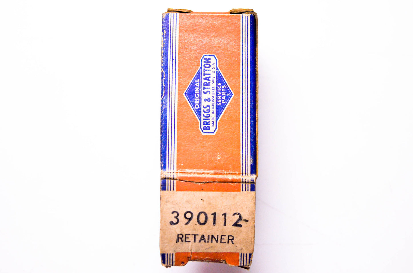 New OEM Briggs & Stratton 390112 Retainer NOS