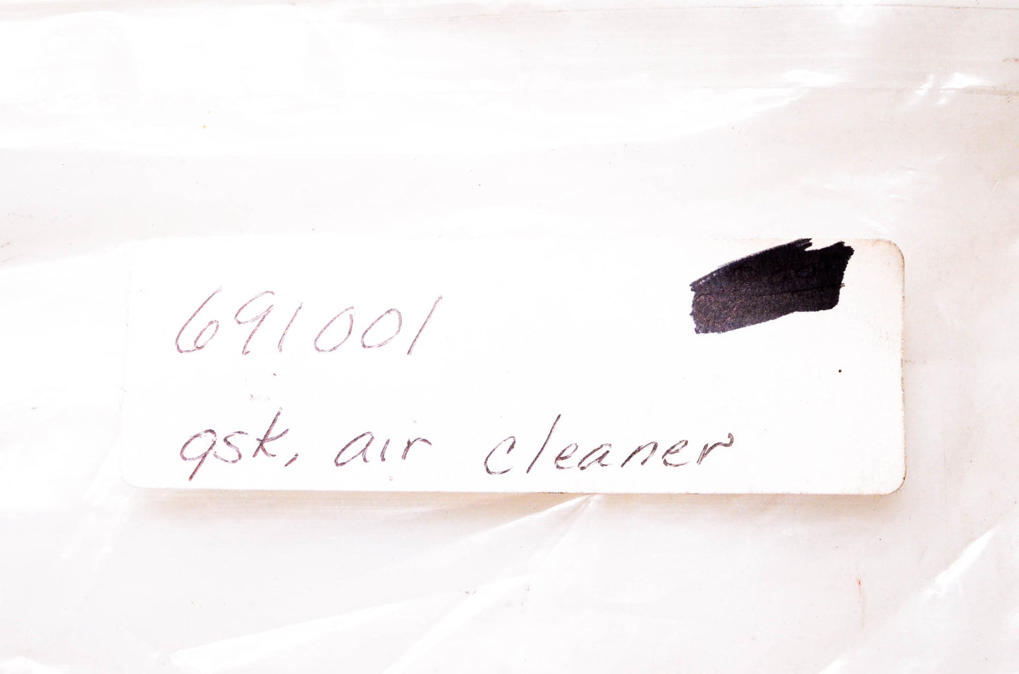 New OEM Briggs & Stratton 691001 Air Cleaner Gasket NOS