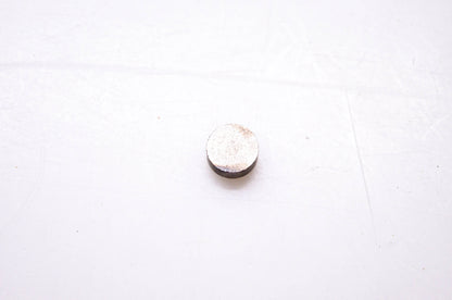 New OEM Briggs & Stratton 691843 Valve Cap NOS
