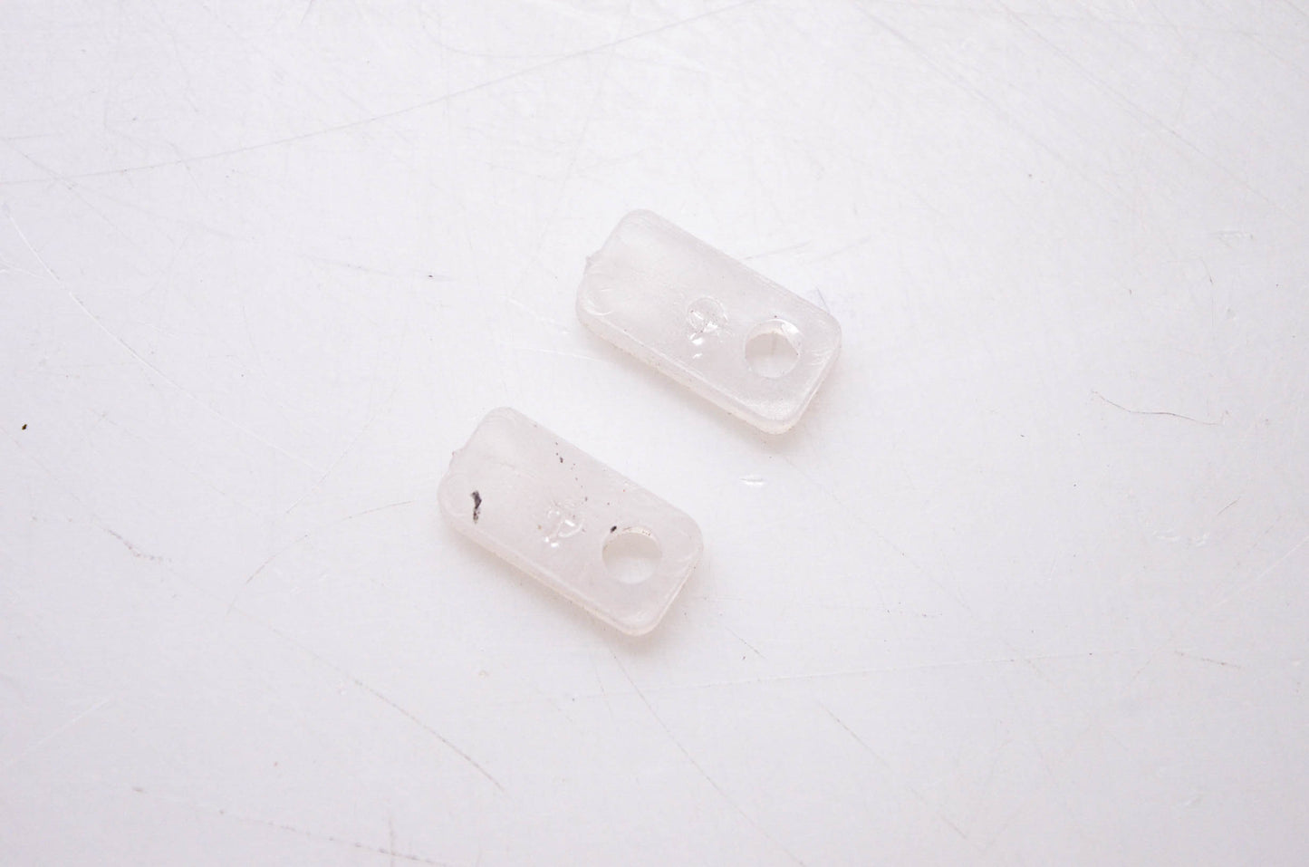New OEM Briggs & Stratton 68848 Bumpers Qty 2 NOS