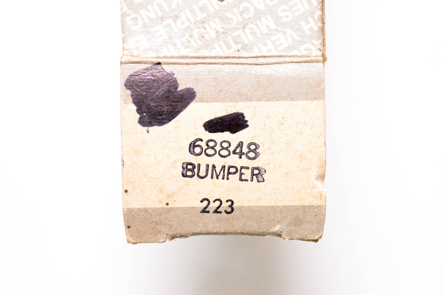 New OEM Briggs & Stratton 68848 Bumpers Qty 2 NOS