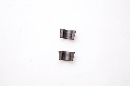 New OEM Briggs & Stratton 68283 Valve Spring Collars Qty 2 NOS