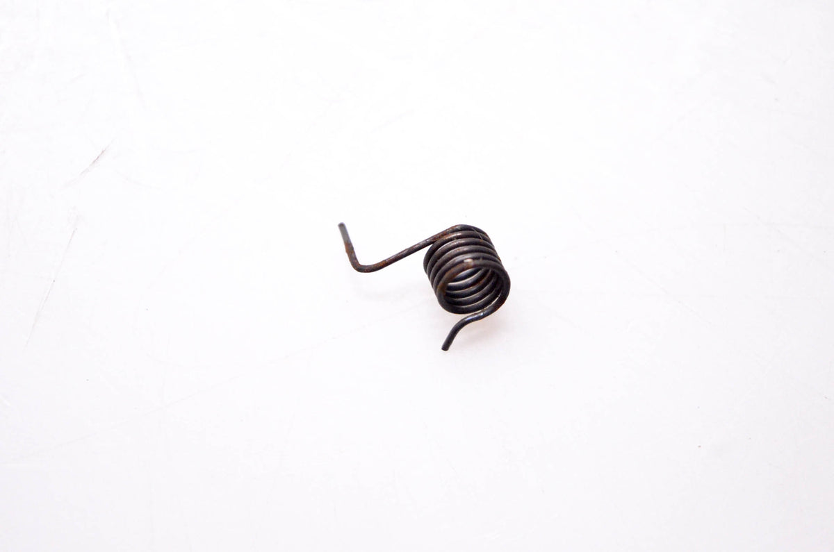 New OEM Tecumseh 590699 Spring NOS