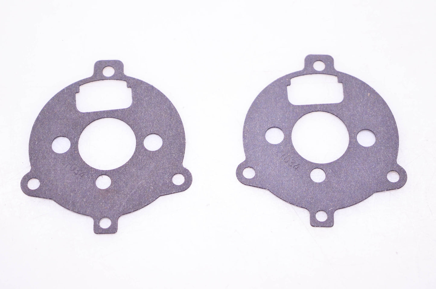 New OEM Briggs & Stratton 27034 Carburetor Body Gaskets Qty 2 NOS