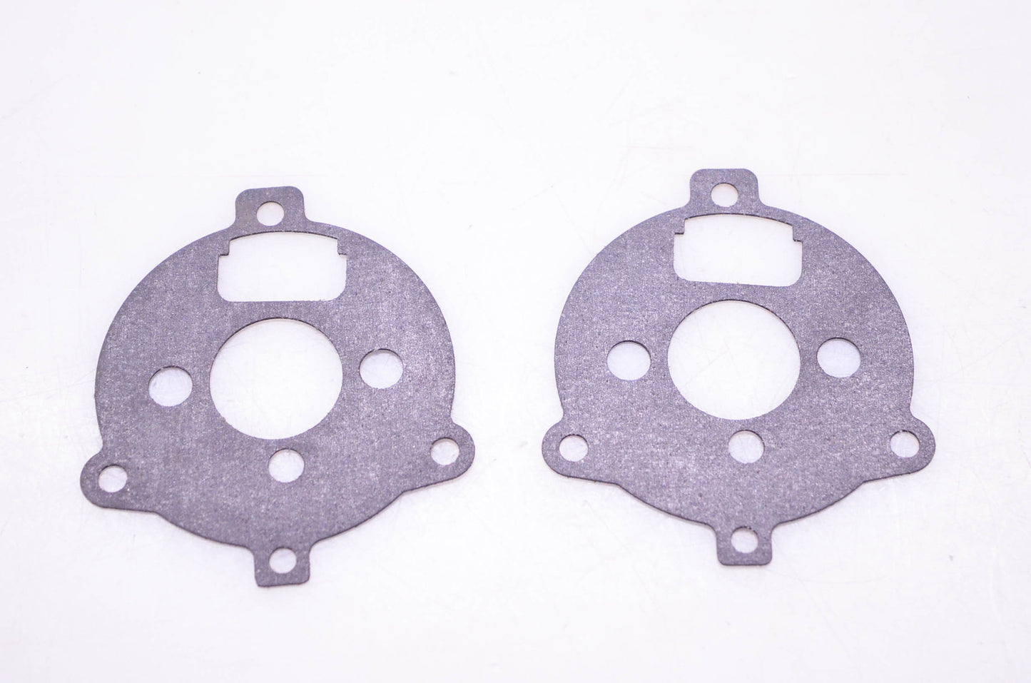 New OEM Briggs & Stratton 27034 Carburetor Body Gaskets Qty 2 NOS