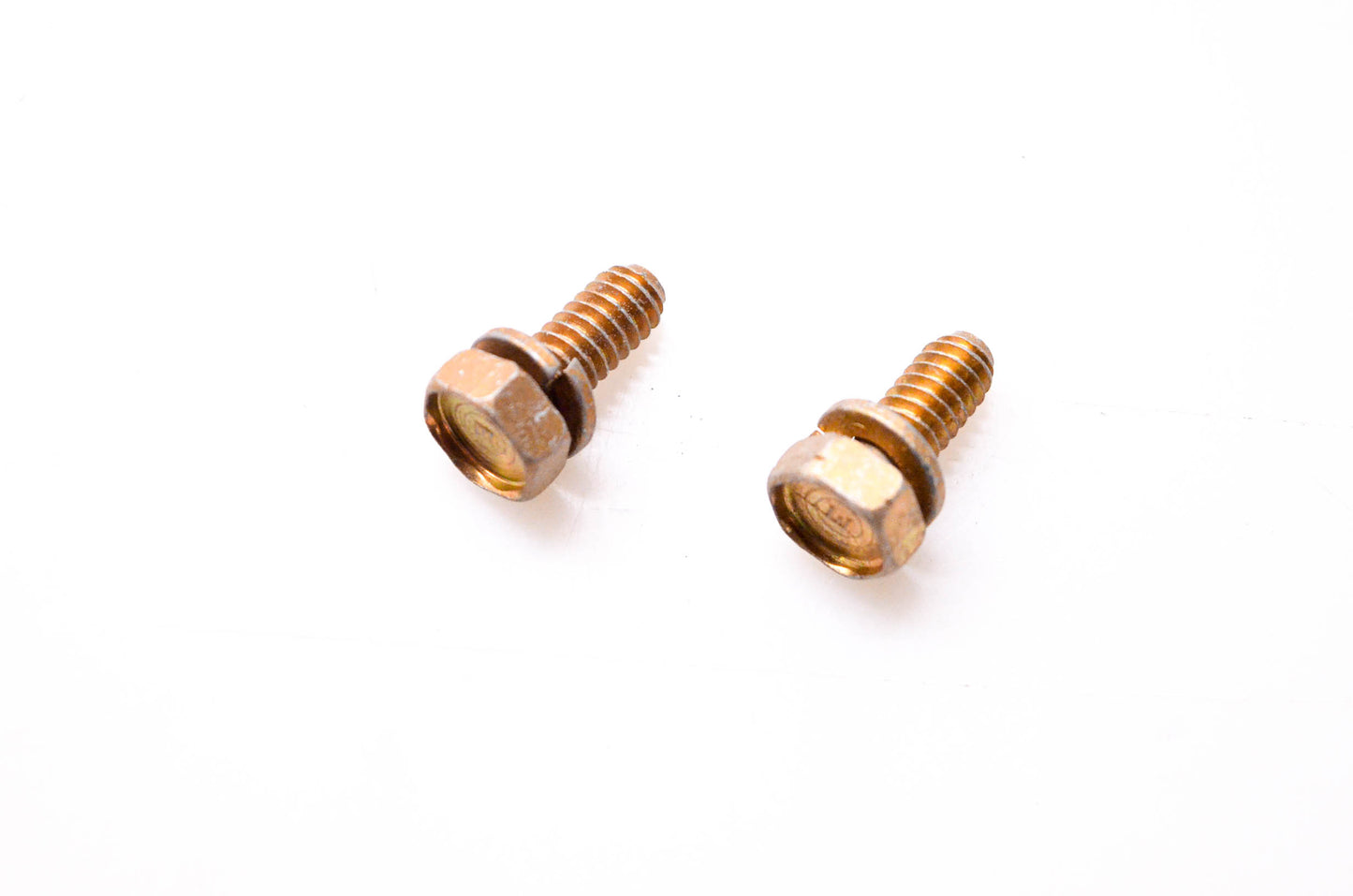 Aftermarket 10-29197 Screws Qty 2 NOS