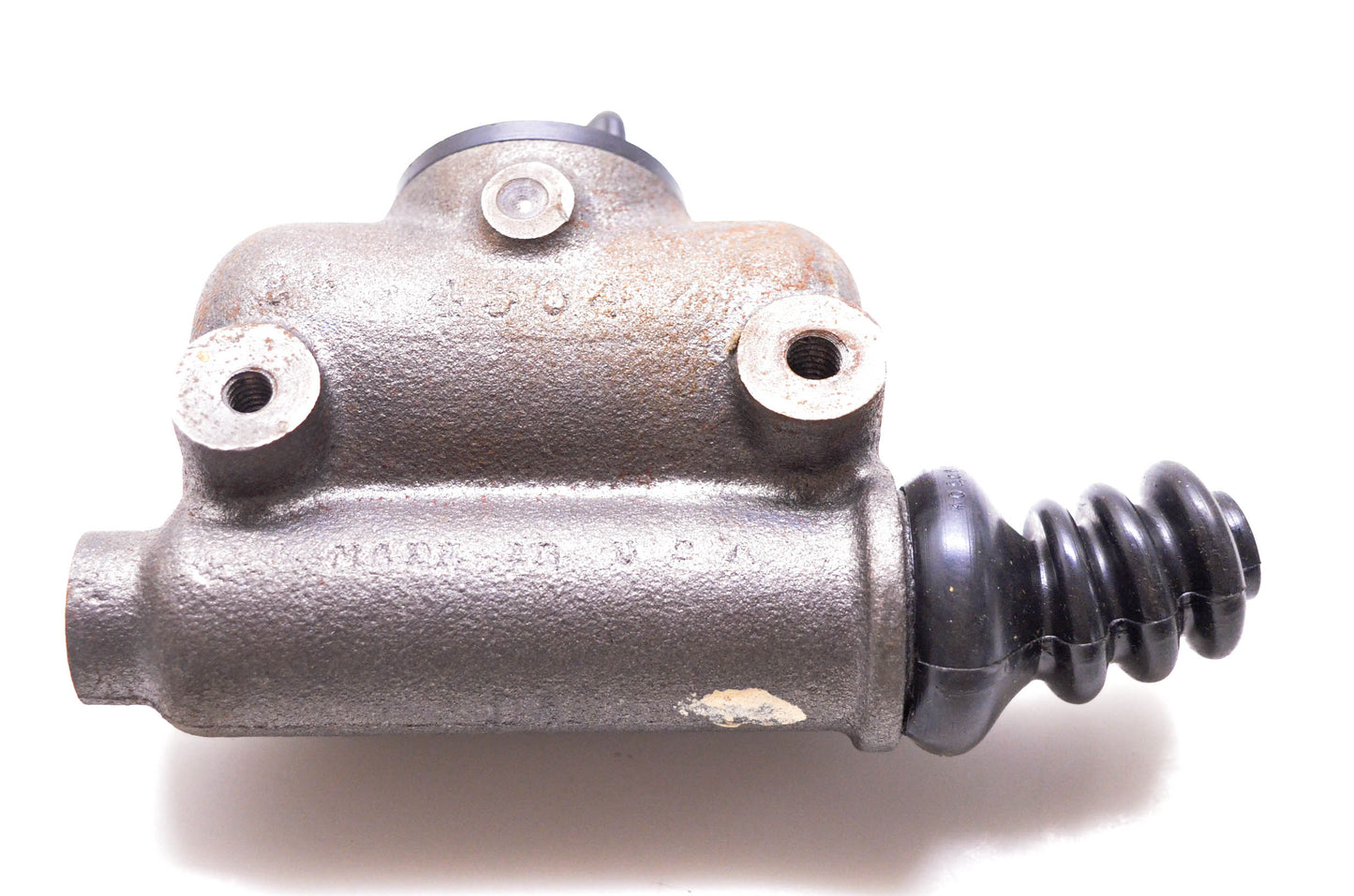 Mitsubishi 399520 Brake Cylinder NOS