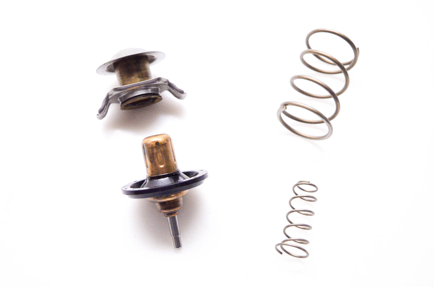 New OEM Ford 2W9Z 8575A-B Thermostat NOS