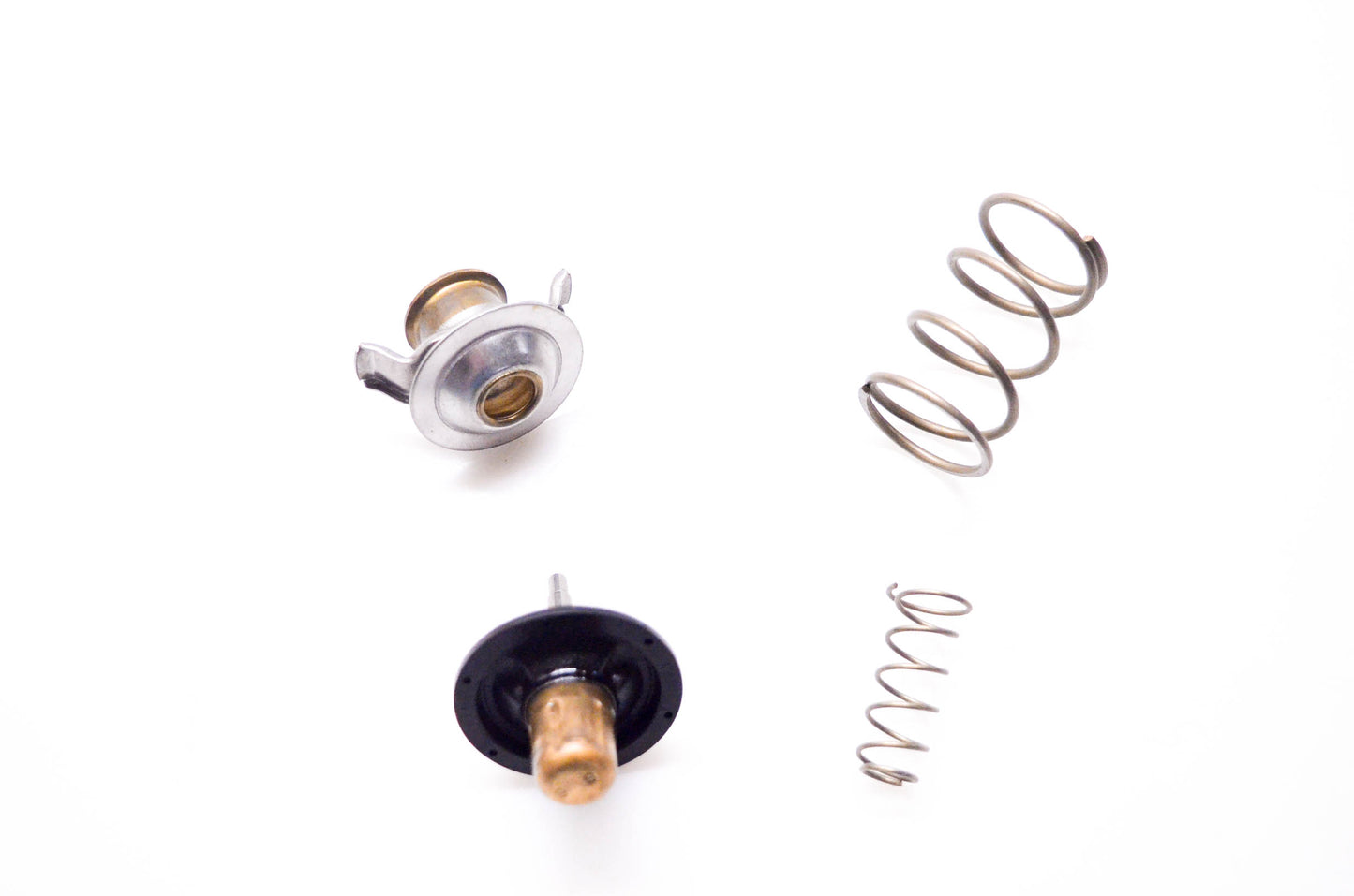 New OEM Ford 2W9Z 8575A-B Thermostat NOS