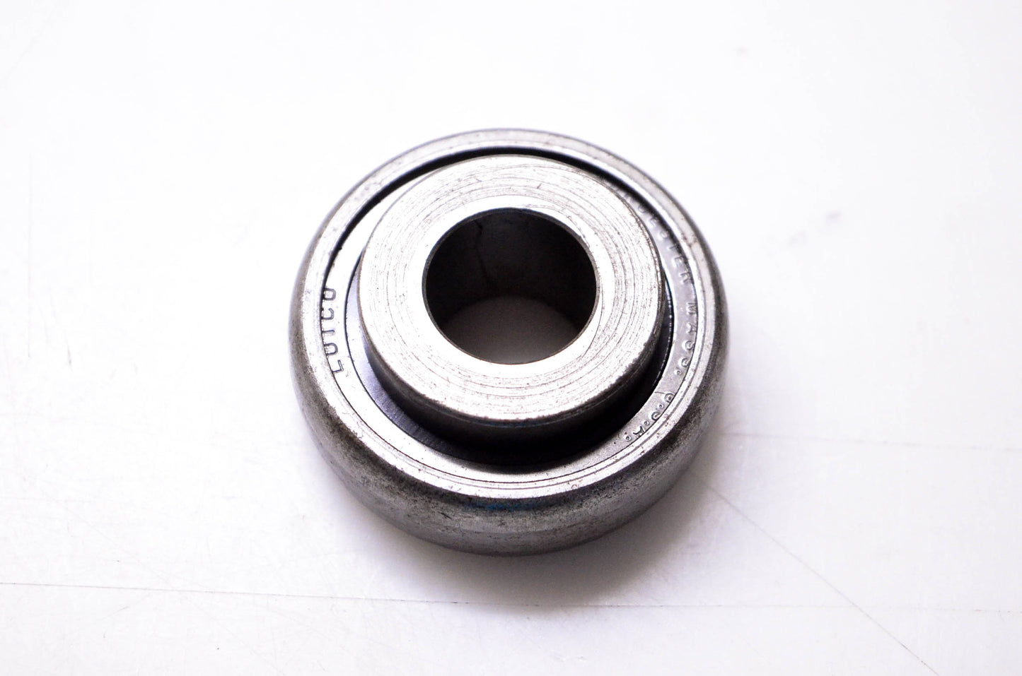 New OEM John Deere AM39434 Flanged Housing NOS