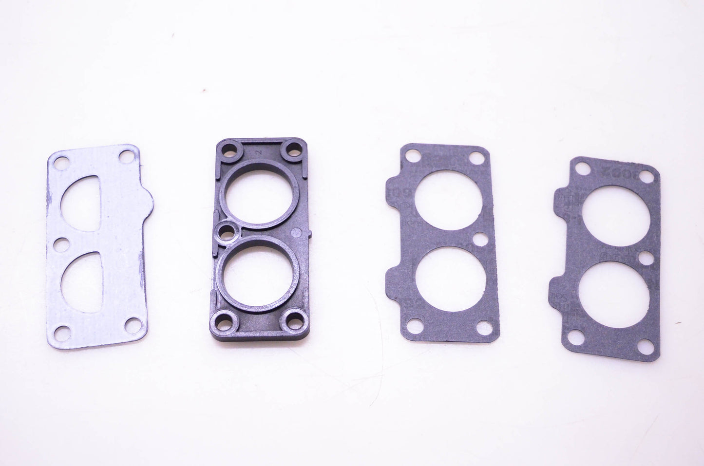 New OEM Briggs & Stratton 798759 Carburetor Spacer Kit NOS