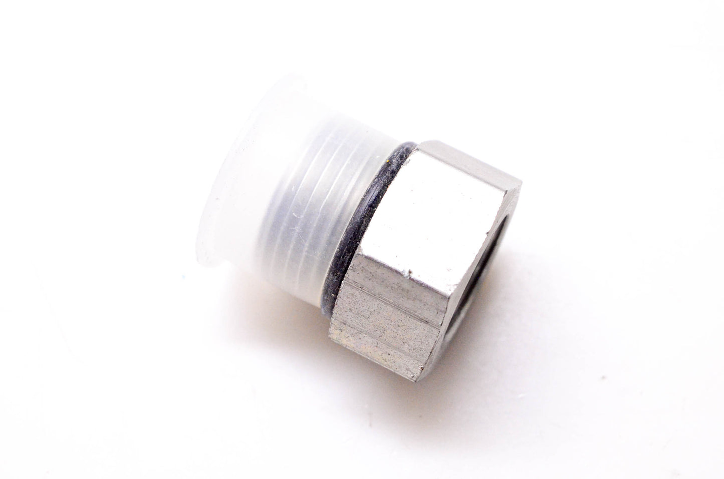 New OEM John Deere M131864 Fitting NOS
