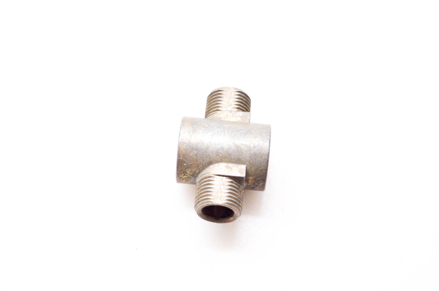 New OEM John Deere RE531116 Fitting NOS
