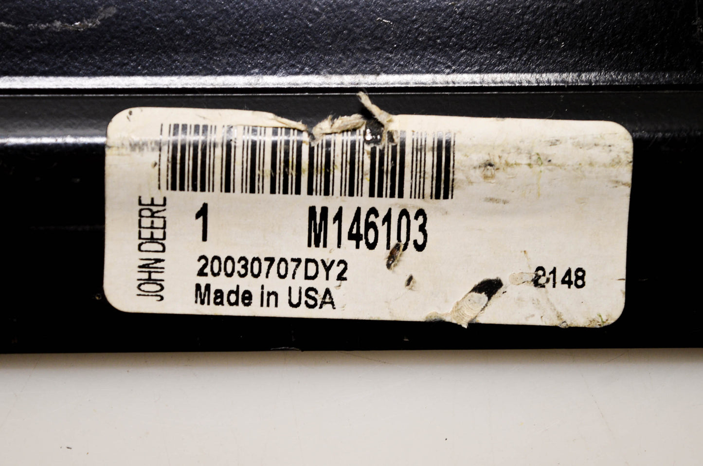 New OEM John Deere M146103, 20030707DY2 Bracket NOS