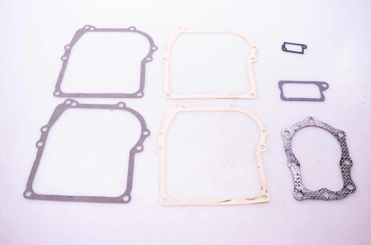New OEM Briggs & Stratton 391662 Gasket Kit NOS