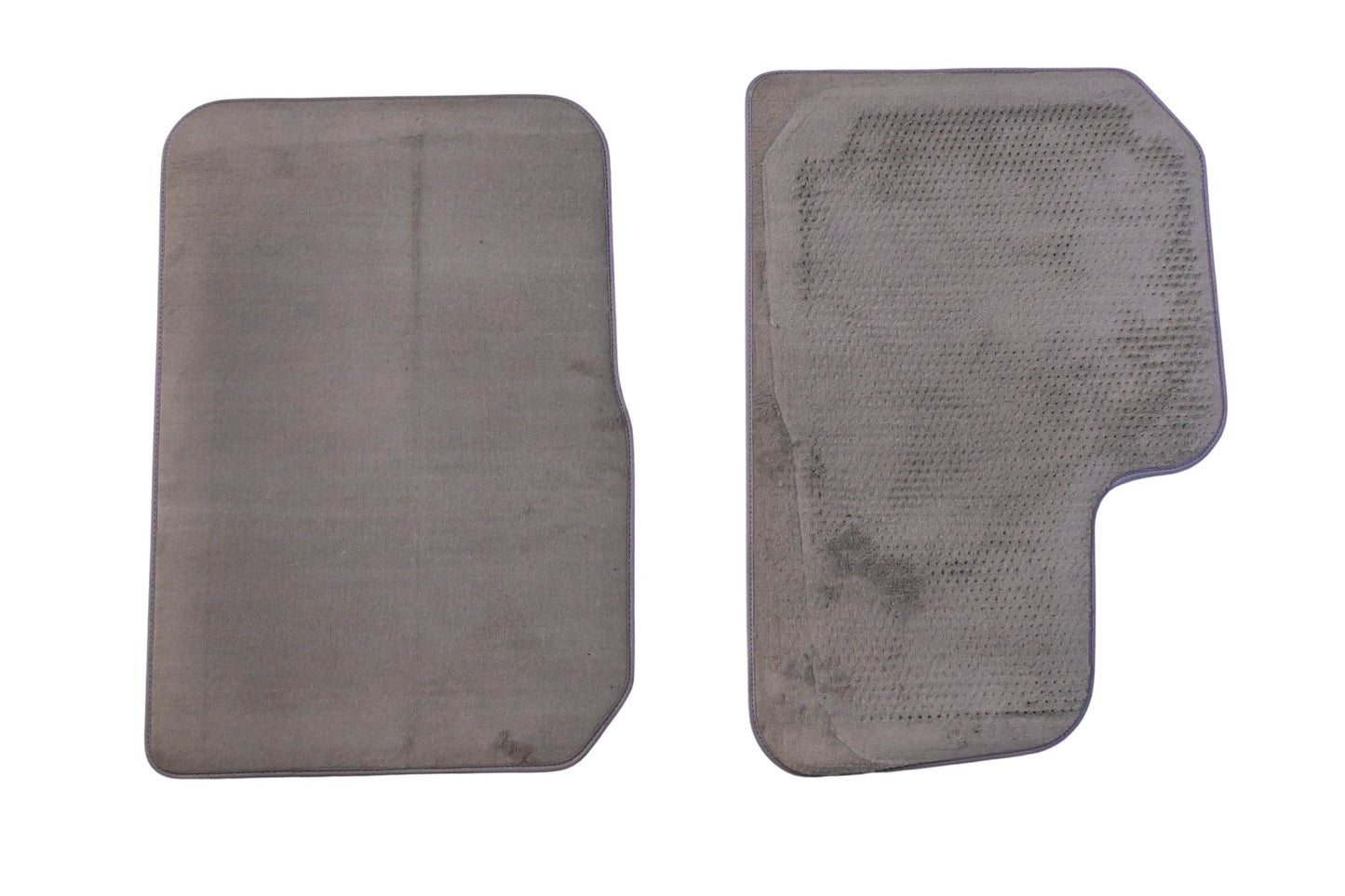 General Motors 12370389 Front Carpet Mat Kit NOS