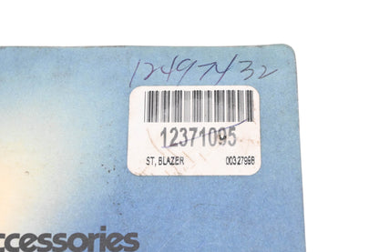 General Motors 12371095 Fender Splash Guard Kit NOS