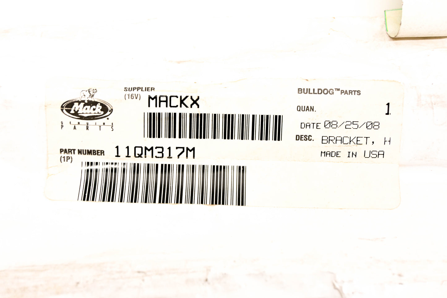 Mack 11QM317M, 25164355 Hood Bracket NOS