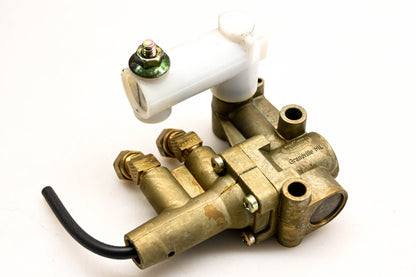 Mack 20QE2631P2 Hadley Leveling Valve NOS