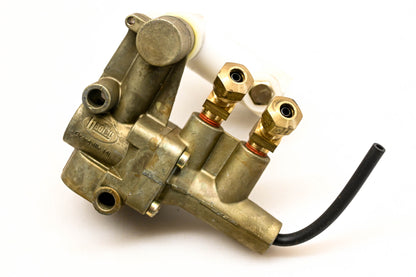 Mack 20QE2631P2 Hadley Leveling Valve NOS
