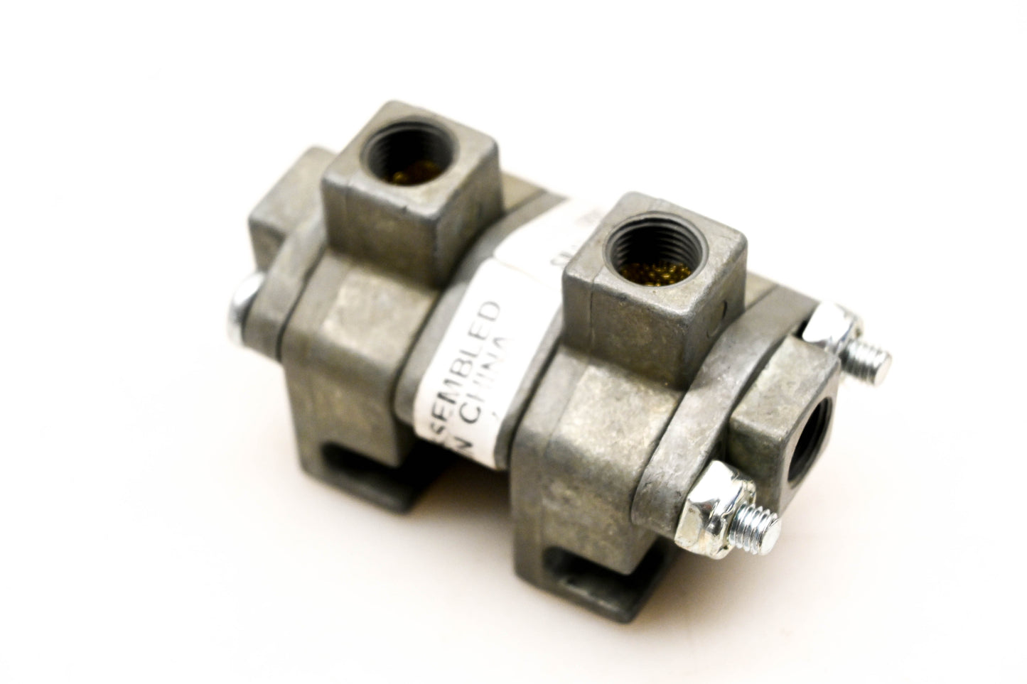 Mack 20QE2344, 25156277 Shuttle Valve NOS