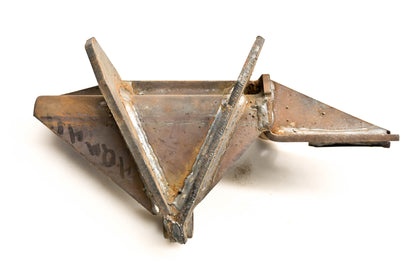 Mack 4QM411 Bracket NOS