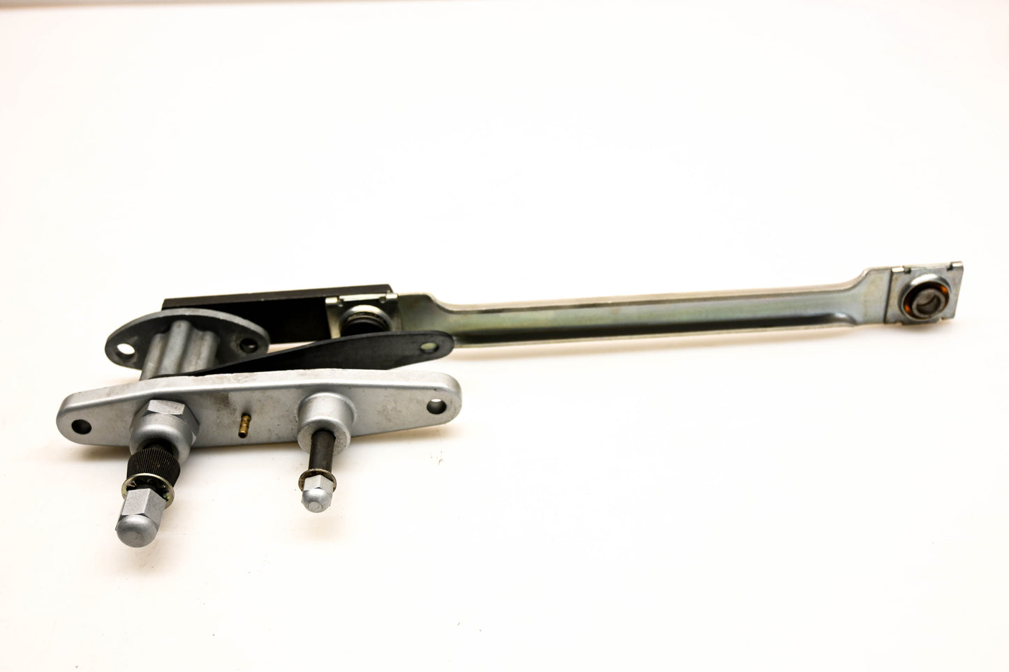 Mack 88988-134, 32QT39301B Window Regulator NOS